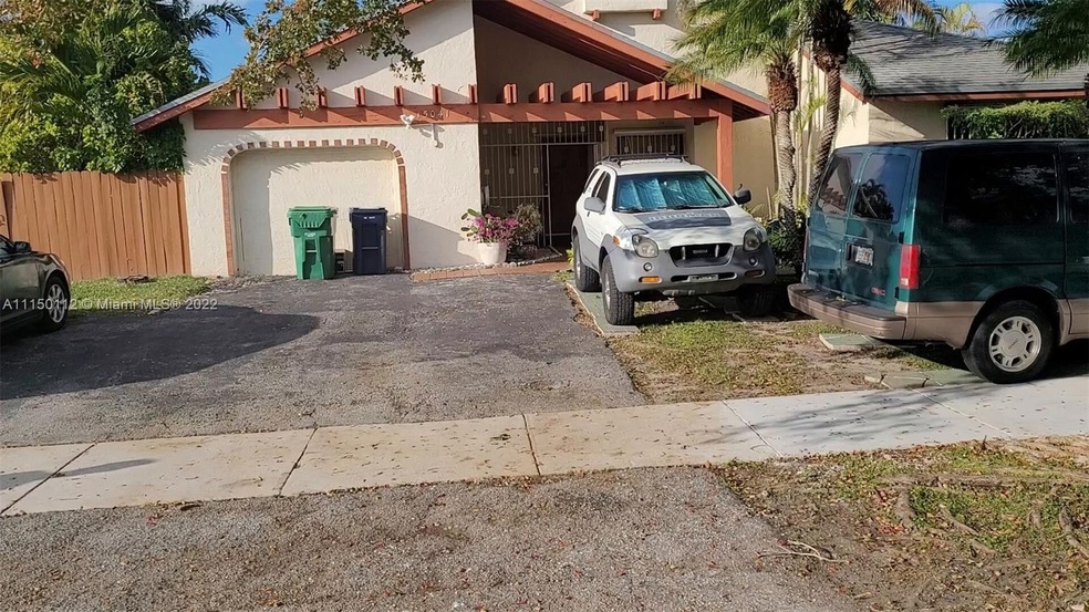 15041 SW 69th St, Miami, FL 33193 - photo 1