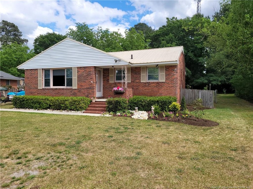 315 Durant Dr, Fayetteville, NC 28304 - photo 1