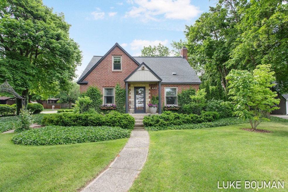 5-web-or-mls-922-s-shore-dr