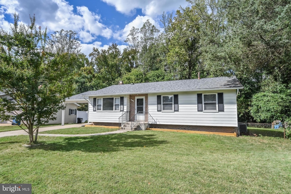 8707 Lagrange St, Lorton, VA 22079 - photo 1