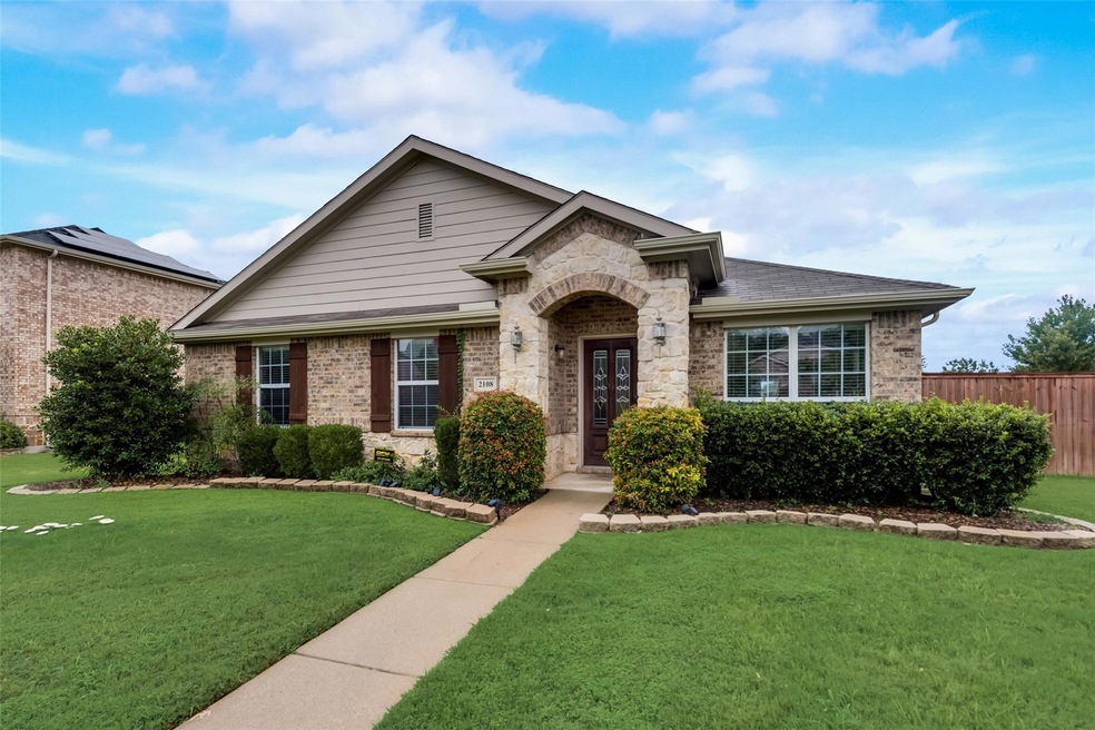 2108 Creekdale Dr, Denton, TX 76210 - photo 1