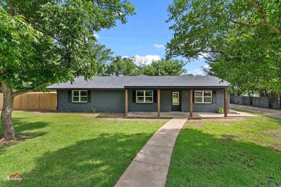 Under Contract $260,500