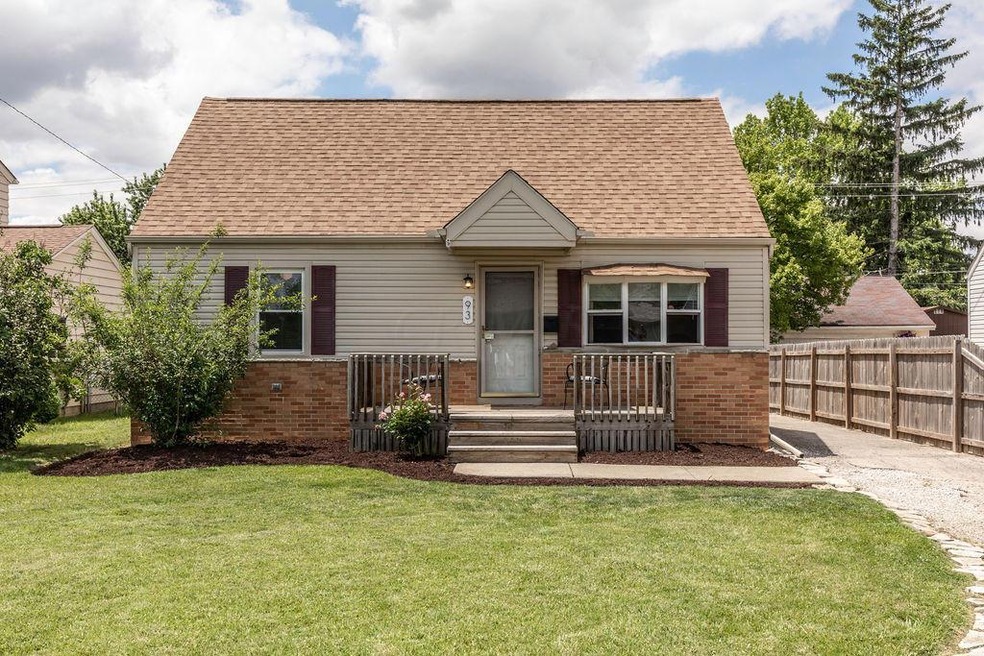 75LawrenceAve.Columbs-Exterior-9285