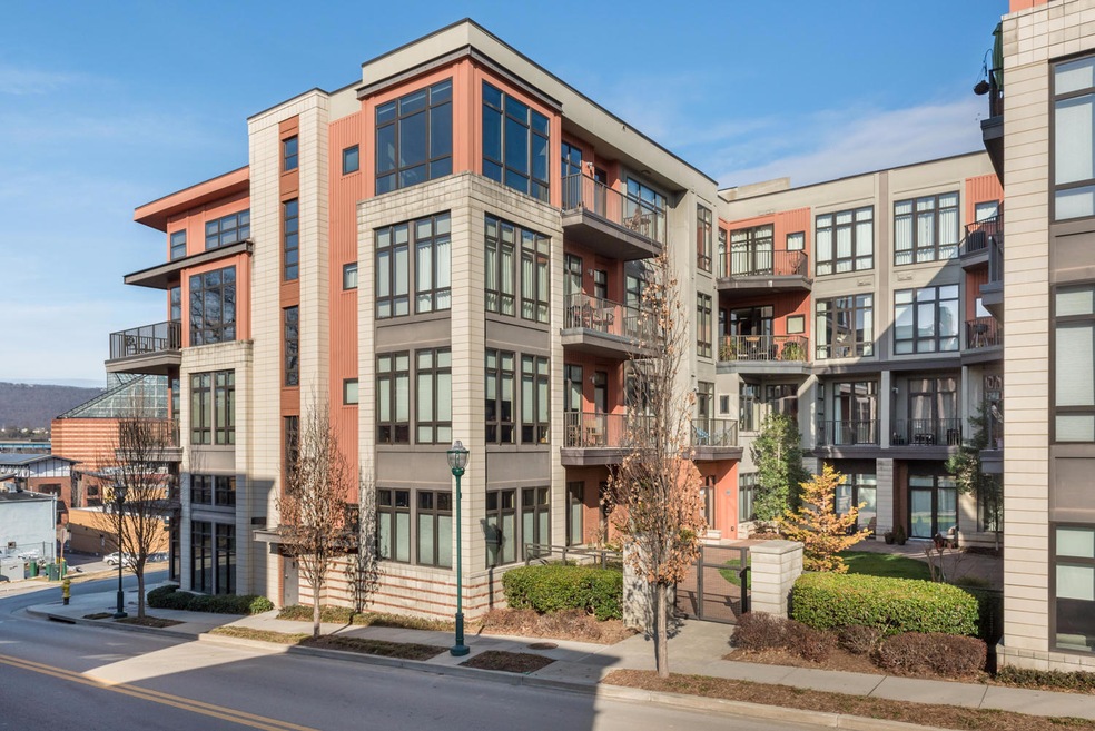 129_Walnut_St_01