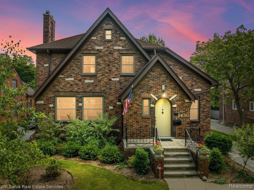 1430 Bishop Rd, Grosse Pointe Park, MI 48230 - photo 1