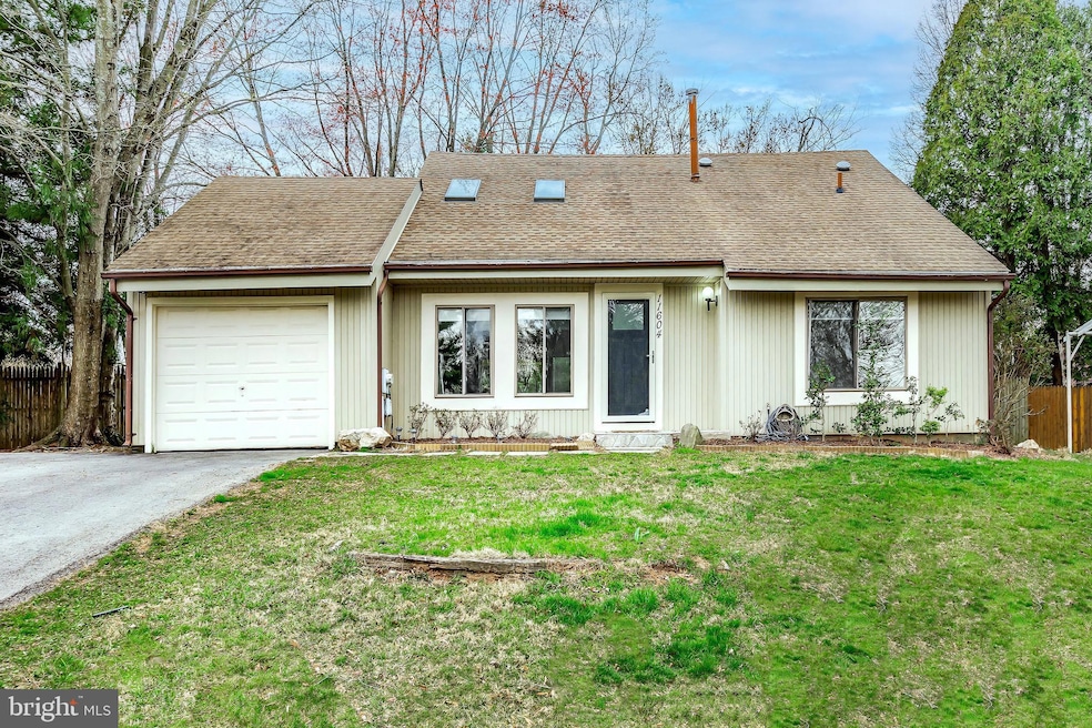 11604 Piney Lodge Rd, North Potomac, MD 20878 - photo 1