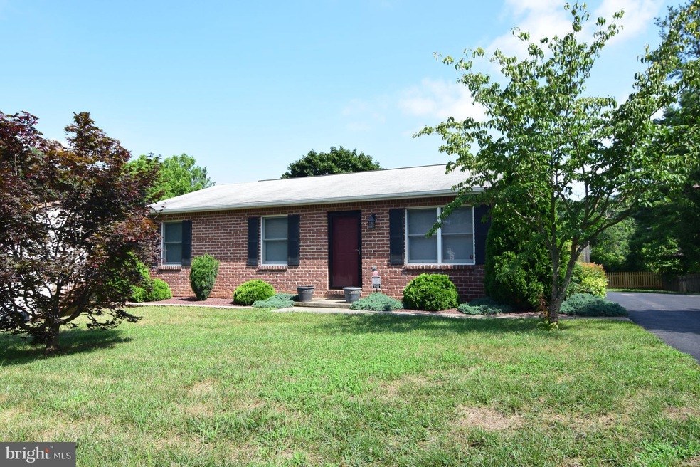 7248 Pommel Dr, Sykesville, MD 21784 - photo 1