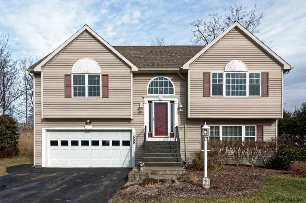 3909 Albany St, Schenectady, NY 12304 - photo 1