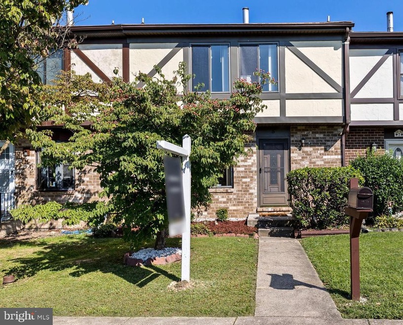 5 Bernadotte Ct, Parkville, MD 21234 - photo 1