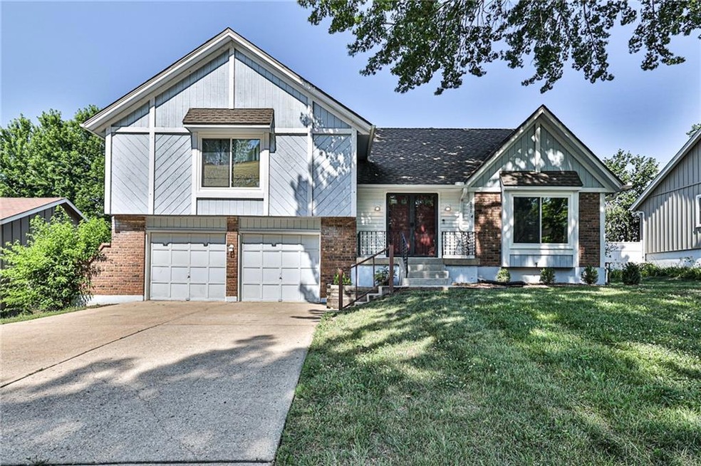 801 NW 19th St, Blue Springs, MO 64015 - photo 1