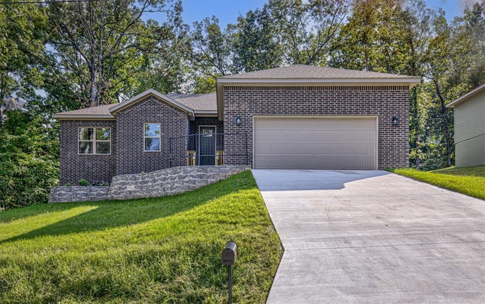 8 Leyland Dr, Bella Vista, AR 72714 - photo 1