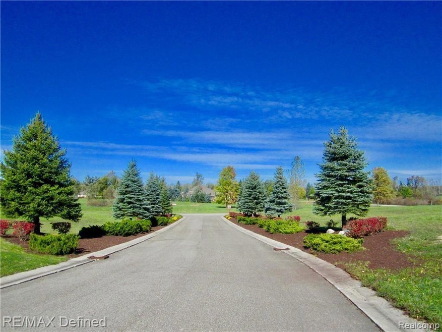Entrance to Country Club Ridge
