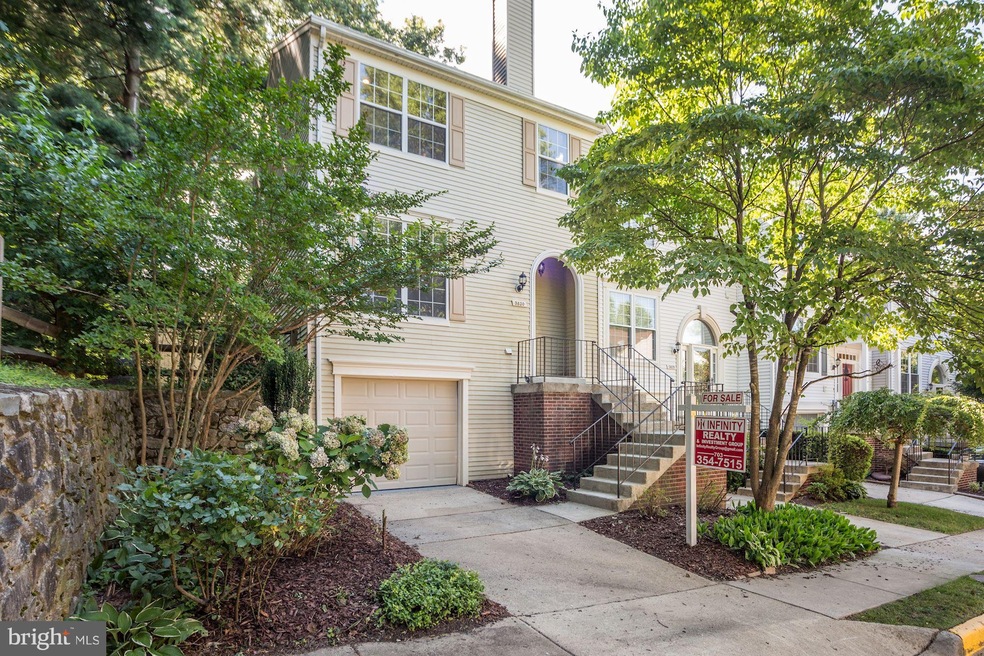 5830 Wye Oak Commons Ct unit 15, Burke, VA 22015 - photo 1