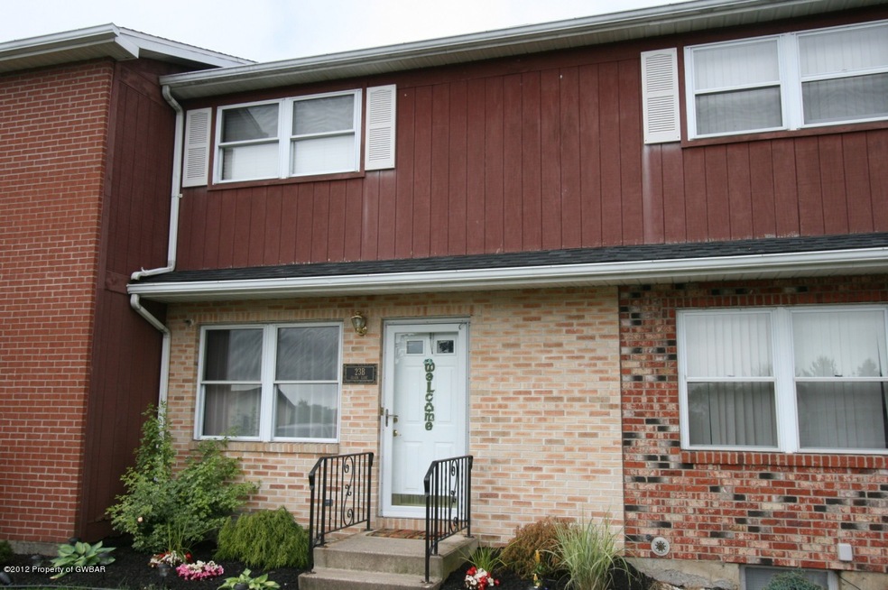 23 Clark Ln, Plains, PA 18705 - photo 1