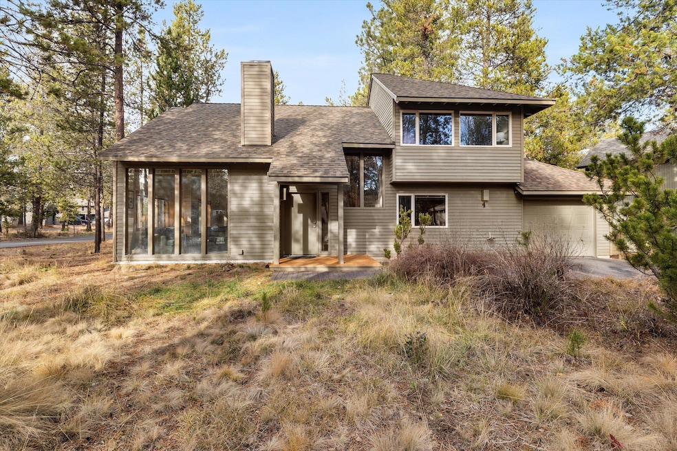 17894 Red Cedar Ln, Sunriver, OR 97707 - photo 1