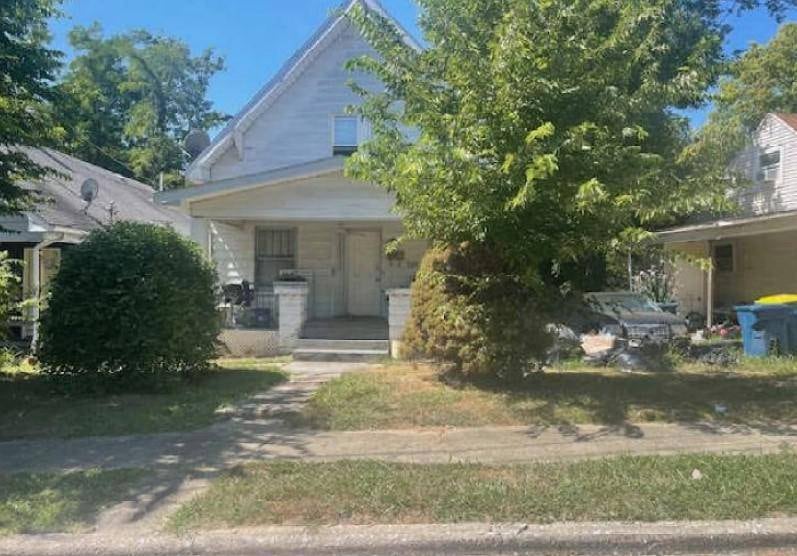 560 Highland Ave, Alton, IL 62002 - photo 1