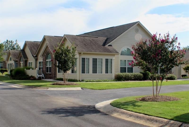 200 Silver Summit Dr SE, Conyers, GA 30094 - photo 1