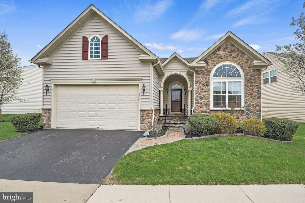 Sold $465,000