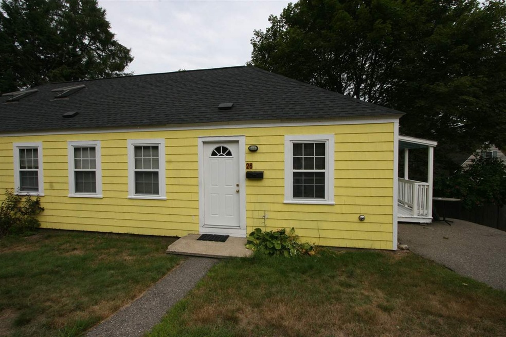 26 Boush St, Kittery, ME 03904 - photo 1