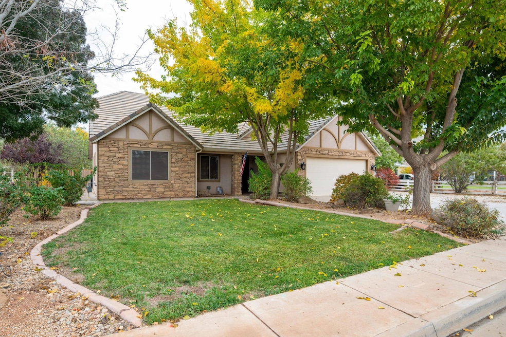 1283 S 920 W, Hurricane, UT 84737 - photo 1