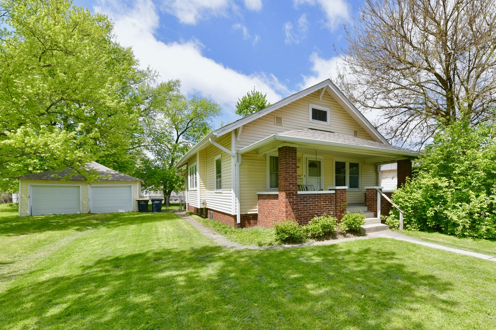 416 N 17th Ave, Beech Grove, IN 46107 - photo 1