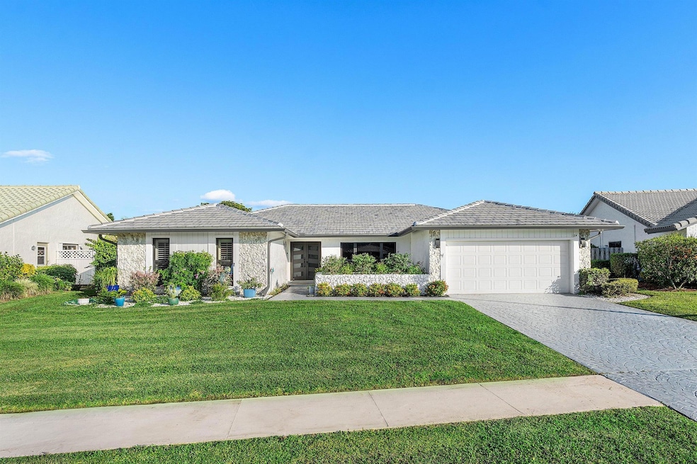 10174 Crosswind Rd, Boca Raton, FL 33498 - photo 1