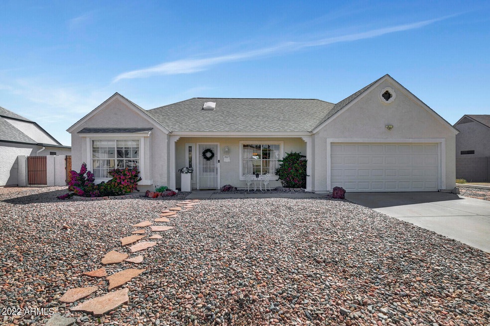 7137 S Elm St, Tempe, AZ 85283 - photo 1