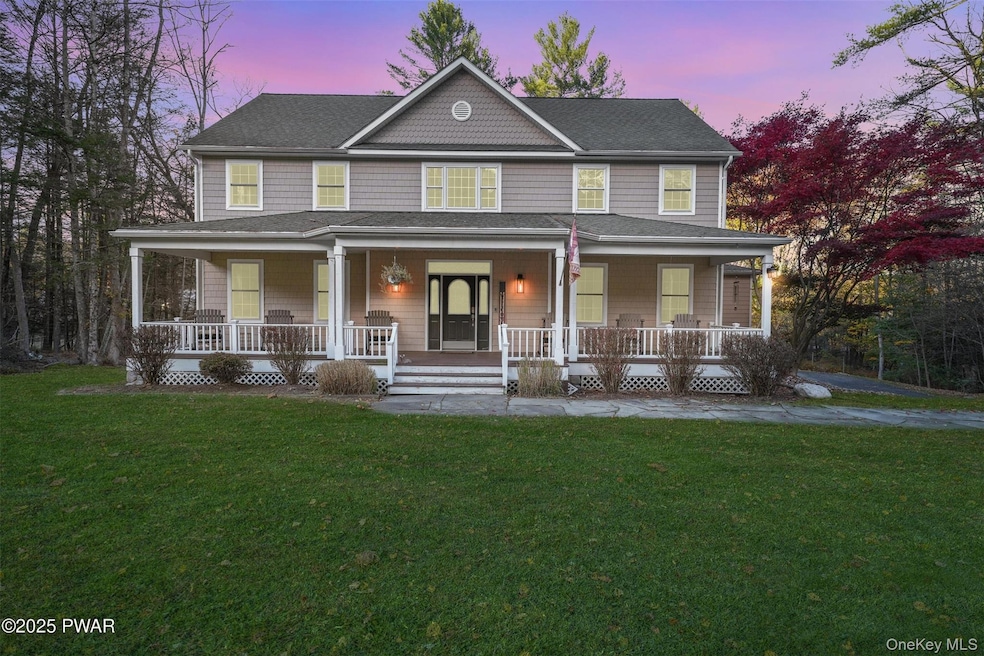 121 Millcreek Ct, Milford, PA 18337 - photo 1