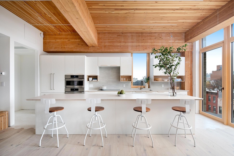 Sold $3,150,000 • Co-Listing Agent