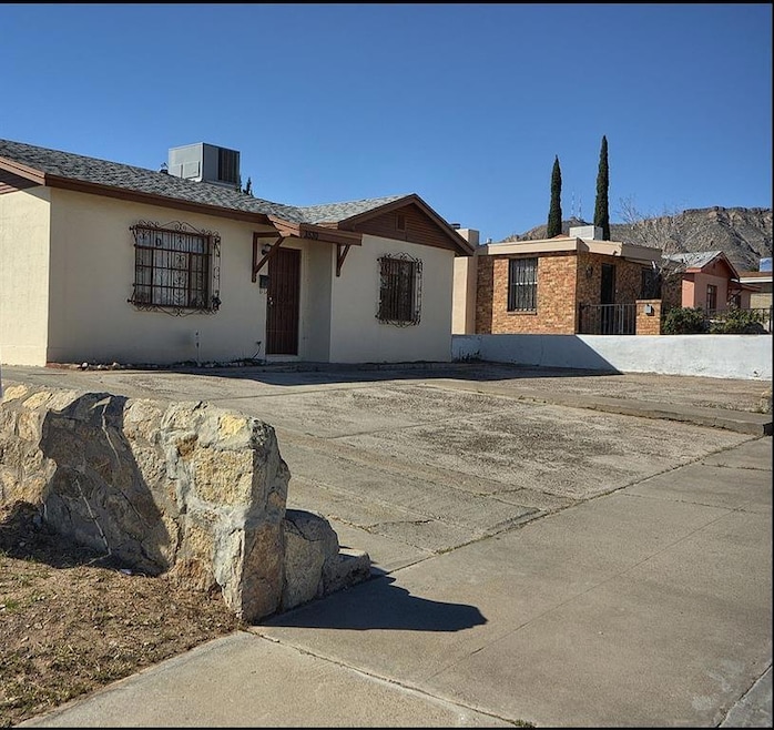 3530 Taylor Ave, El Paso, TX 79930 - photo 1