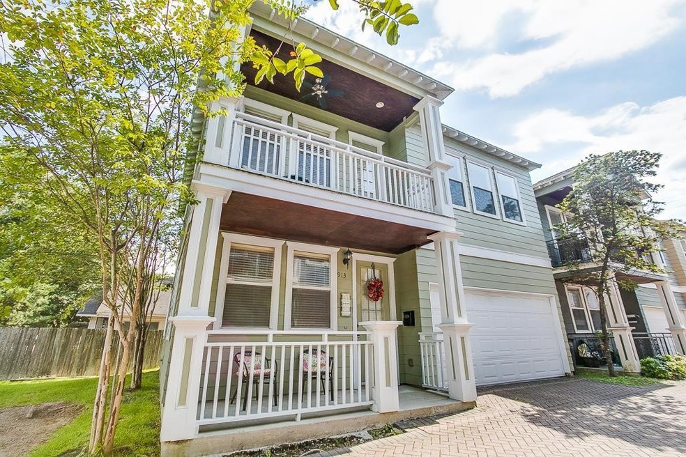913 Yale St, Houston, TX 77008 - photo 1