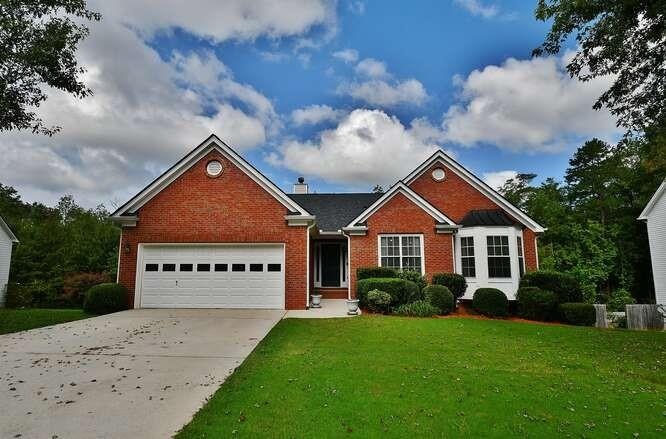 420 Ballyshannon Dr, Dacula, GA 30019 - photo 1