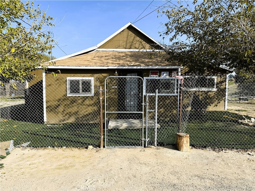 412 Mary St, Maricopa, CA 93252 - photo 1