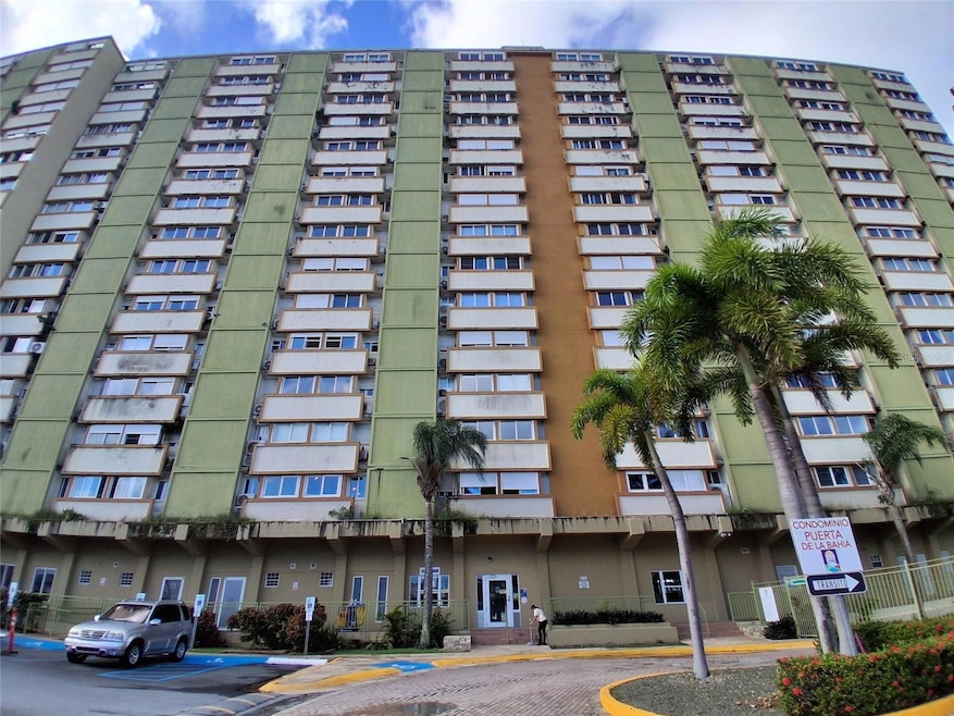 1050 E Las Palmas Ave Condominiums Puerta de La Bahia Ave E unit 303, San Juan, PR 00907 - photo 1