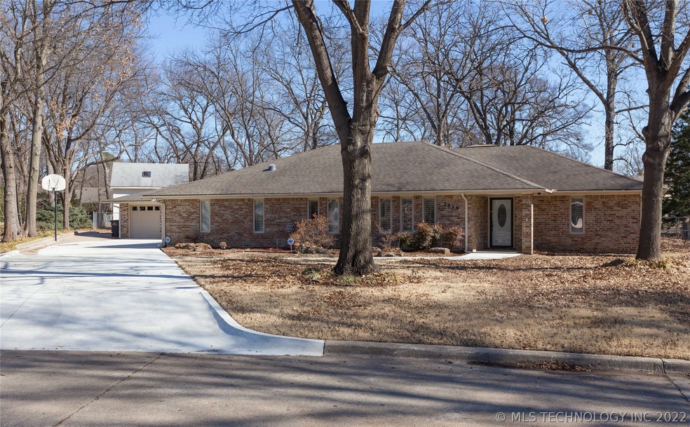 2359 Windsor Way, Bartlesville, OK 74006 - photo 1