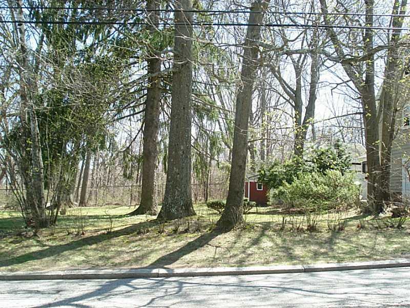 26 Basswood Ave, Providence, RI 02908 - photo 1