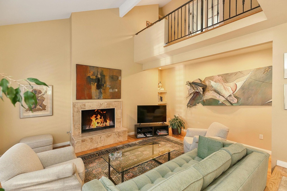 1-web-or-mls-UpmarketMedia_1103Creekside