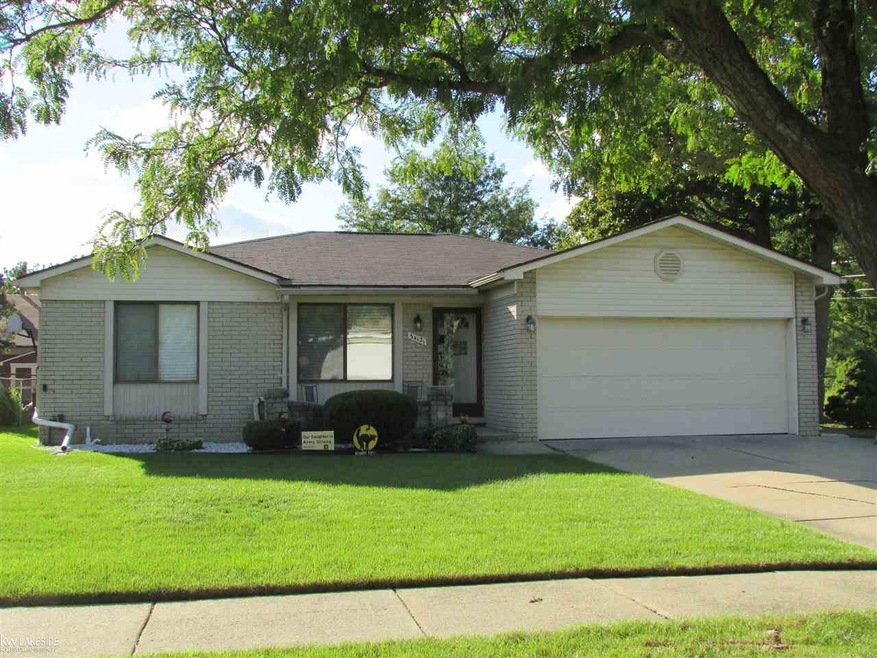 Very nice full brick Sterling Heights ranch