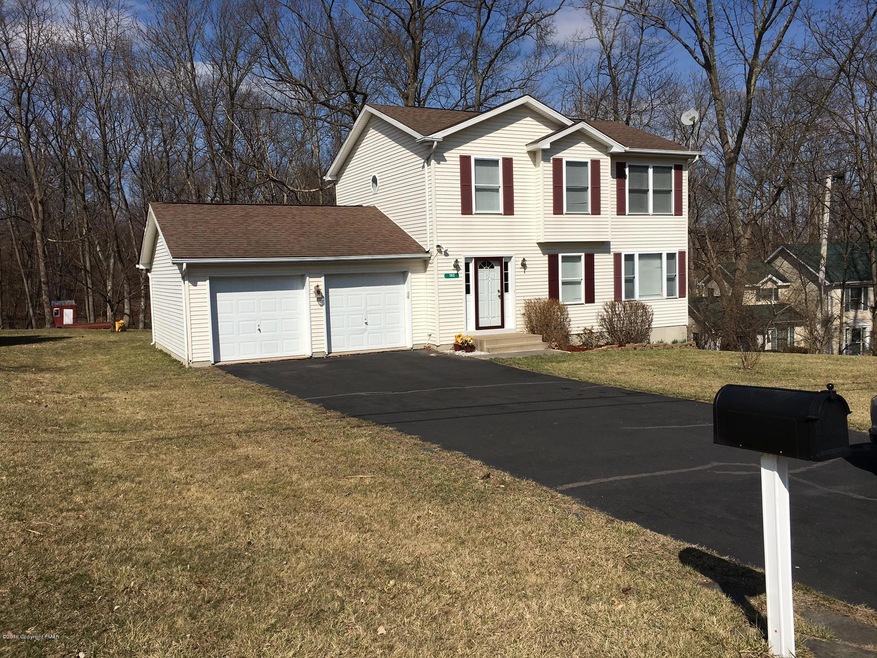 702 C Ave, Stroudsburg, PA 18360 - photo 1