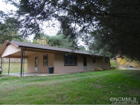 2921 W Us Highway 19e, Burnsville, NC 28714 - photo 1