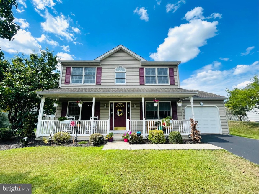 1051 Macoby Creek Way, Pennsburg, PA 18073 - photo 1