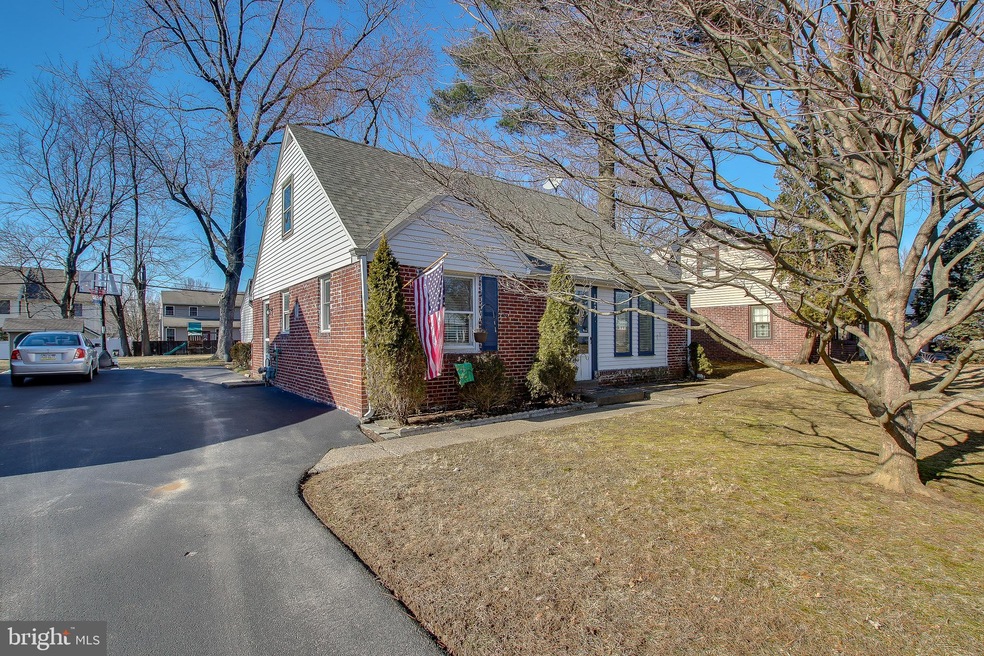 1223 University Ave, Morton, PA 19070 - photo 1