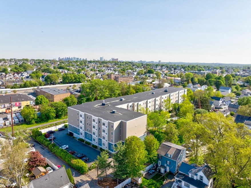 Pending $435,000 • Co-Listing Agent