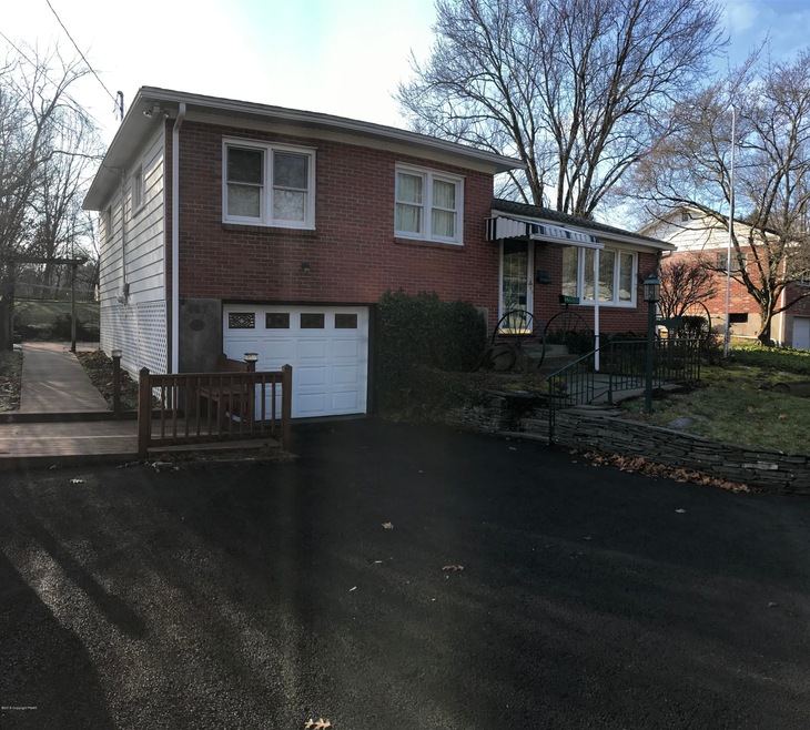 467 Youngwood Dr, East Stroudsburg, PA 18301 - photo 1