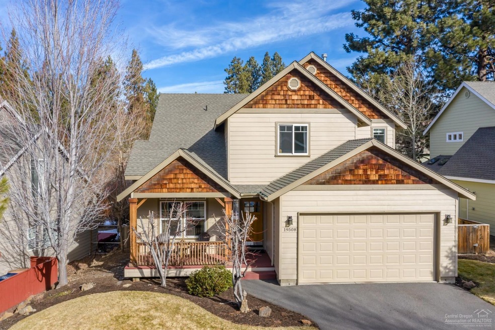 19508 Meadowbrook Dr, Bend, OR 97702 - photo 1
