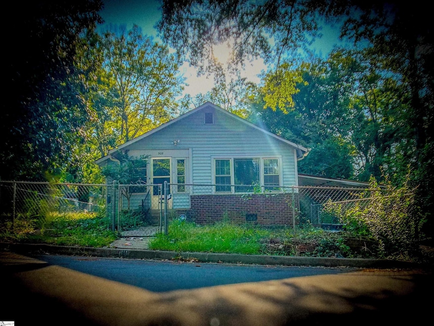 908 Kennedy St, Anderson, SC 29624 - photo 1