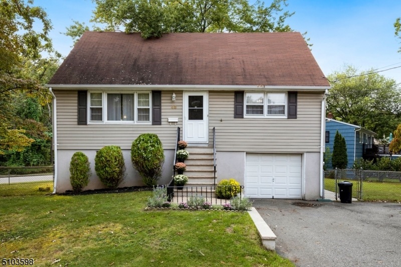 48 Lakeside Ave, Bloomingdale, NJ 07403 - photo 1