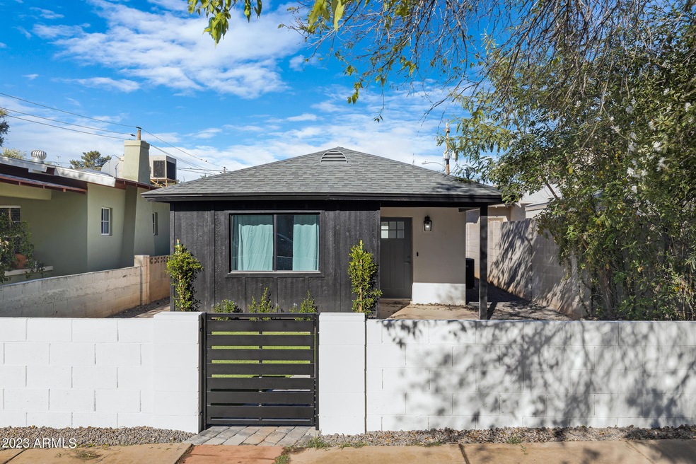 934 S Maple Ave-1