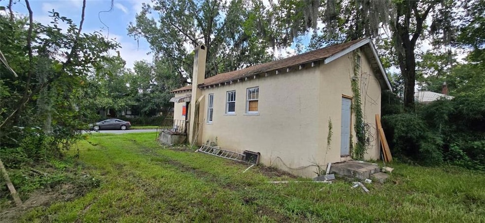 1307 E 42nd St, Savannah, GA 31404 - photo 1