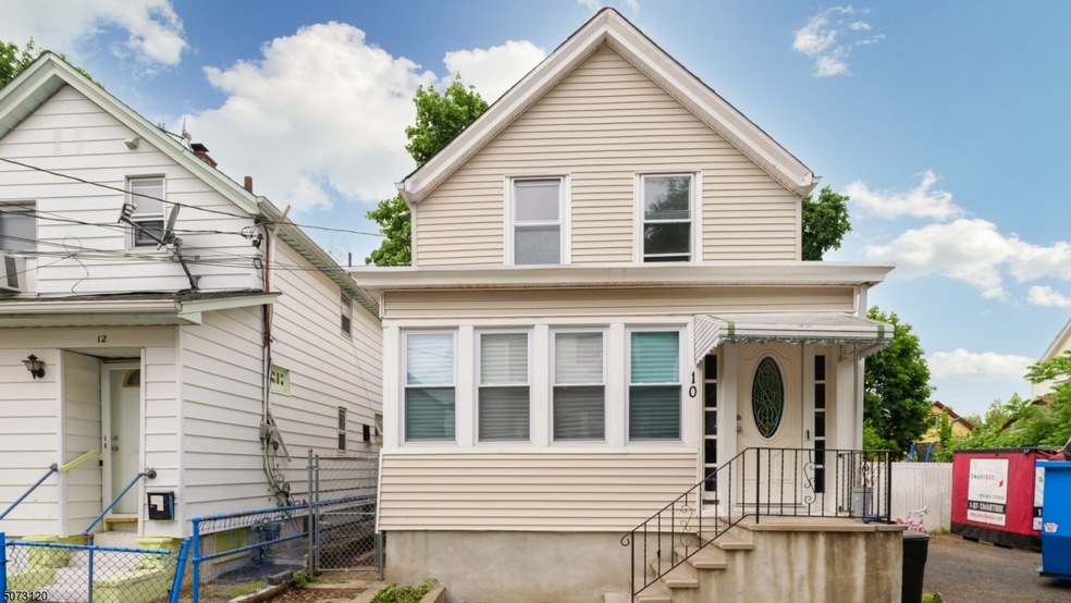 10 De Groot Place, Passaic, NJ 07055 - photo 1